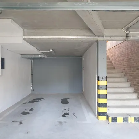 Apartman Near Airport & Free Parking
