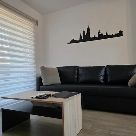 Near Airport & Free Parking Apartman
