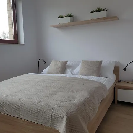 Near The Airport- Apartamento